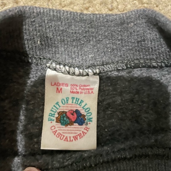 Solid gray crew neck - Picture 5 of 5